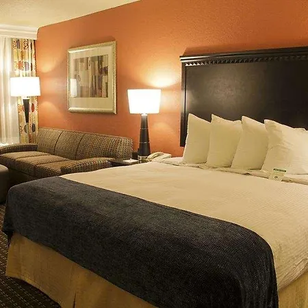 Decatur Conference Center And Hotel Room photo