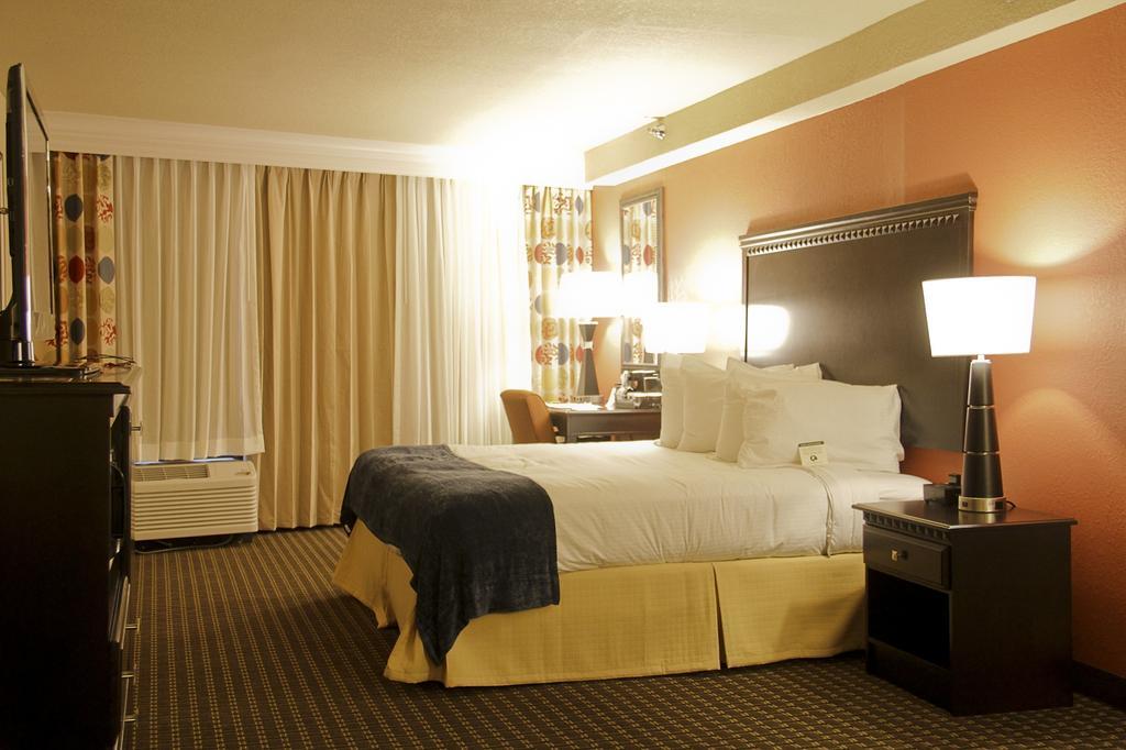 Conference Center And Hotel Decatur